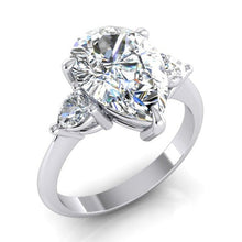 Afbeelding in Gallery-weergave laden, Natuurlijk Diamant 3 Stenen Peer Verlovingsring 3,30 ct. Wit Goud 14K