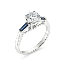 Afbeelding in Gallery-weergave laden, Natuurlijke Blauwe Saffier Diamanten Ring 3.20 Karaat 3-Steens Oude Mijnwerker