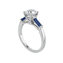 Afbeelding in Gallery-weergave laden, Natuurlijke Blauwe Saffier Diamanten Ring 3.20 Karaat 3-Steens Oude Mijnwerker