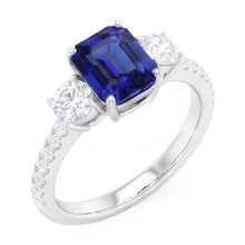 Afbeelding in Gallery-weergave laden, Natuurlijke Echte (Niet Labgekweekt) Smaragd Blauwe Saffier Drie Steens Stijl Ring met Accenten 7 Karaat Goud 14K