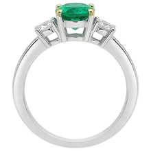 Afbeelding in Gallery-weergave laden, Ovaal Geslepen Smaragd ring in Bicolor 14K Goud – achteraanzicht