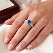 Afbeelding in Gallery-weergave laden, Pave Diamond Blue Sapphire 2 karaats ring wit goud 14K