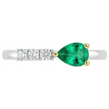 Afbeelding in Gallery-weergave laden, Peervormig Smaragd ring in Bicolor 14K Goud – profielaanzicht
