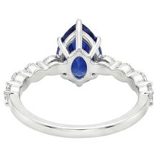 Afbeelding in Gallery-weergave laden, Peer Diamanten Jubileumring Met Blauwe Saffier Midden Goud 5 Karaat