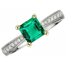 Afbeelding in Gallery-weergave laden, Smaragd Princess Slijpvorm Sieraadsteen Ring in Tweekleurig 14K Goud – zijaanzicht