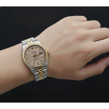Afbeelding in Gallery-weergave laden, echte diamant watch profielweergave