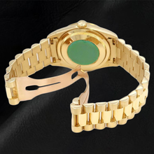 Afbeelding in Gallery-weergave laden, Briljant Rolex in Yellow Gold – hoekaanzicht