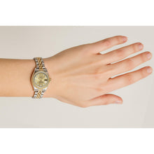 Afbeelding in Gallery-weergave laden, Rolex 179173 Datejust 26 mm champagne diamanten wijzerplaat jaar 2014 tweekleurig horloge P1