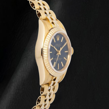 Afbeelding in Gallery-weergave laden, Rolex 67197 Oyster Perpetual Zwarte Wijzerplaat met Streepindexen 24mm Geelgoud Dameshorloge