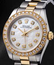 Afbeelding in Gallery-weergave laden, Rolex 6719 26 mm Tweekleurige Band Parelmoer Diamanten Wijzerplaat Dameshorloge