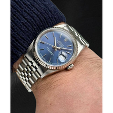Afbeelding in Gallery-weergave laden, Rolex Datejust roestvrijstalen horloge van 36 mm met blauwe stickwijzerplaat