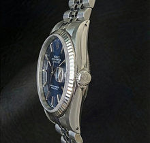 Afbeelding in Gallery-weergave laden, Rolex Datejust roestvrijstalen horloge van 36 mm met blauwe stickwijzerplaat