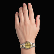 Afbeelding in Gallery-weergave laden, Rolex Datumjust roestvrijstalen en gele dameshorloge met champagnekleurige wijzerplaat P2