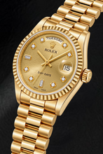 Afbeelding in Gallery-weergave laden, Rolex Day-Date 18238 36 mm Champagne Jubilee Diamanten Wijzerplaat Geelgoud Horloge