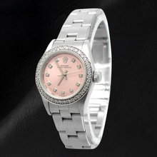 Afbeelding in Gallery-weergave laden, Rolex Oyster Perpetual horloge met roze diamanten wijzerplaat en 24 mm roestvrij staal