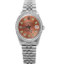 Afbeelding in Gallery-weergave laden, Rolex horloge van gemiddelde grootte met roestvrijstalen Datejust zalmkleurige wijzerplaat en lunette