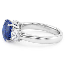 Afbeelding in Gallery-weergave laden, Ronde Natuurlijke echte diamant ( niet in het laboratorium gekweekt )en ring met drie stenen natuurlijke blauwe saffier 2,25 karaat