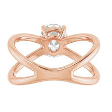 Afbeelding in Gallery-weergave laden, Antiek Cushion Briljant ring in 14 Karaat Rosé Goud – bovenaanzicht