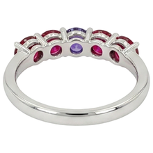 Afbeelding in Gallery-weergave laden, echte round saffier 1.50karaat eternity ring bovenaanzicht