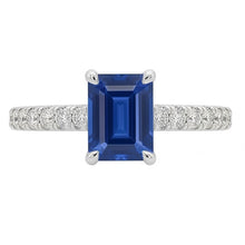 Afbeelding in Gallery-weergave laden, Solitaire Blauwe Edelsteen Saffier Met Accenten Ring 2.50 Karaat Pave