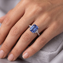 Afbeelding in Gallery-weergave laden, Solitaire accenten ring blauwe saffier & Natuurlijke echte diamant ( niet in het laboratorium gekweekt ) 4 karaat smaragd geslepen