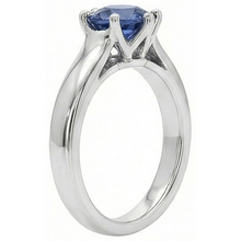Afbeelding in Gallery-weergave laden, Solitaire blauwe saffier edelsteen ring 2 karaat witgoud