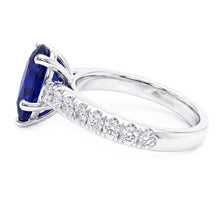 Afbeelding in Gallery-weergave laden, Solitaire met accenten Ring Teardrop-stijl blauwe saffier 2,50 karaat