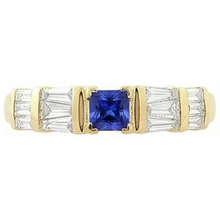 Afbeelding in Gallery-weergave laden, Sri Lanka blauwe saffier 2,51 karaats ring geel goud 14K
