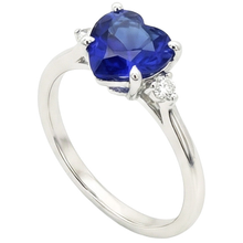 Afbeelding in Gallery-weergave laden, echte heart saffier 2karaat ring close-up detail
