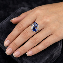 Afbeelding in Gallery-weergave laden, Toi et Moi antieke stijl ovale Sri Lankaanse saffier Natuurlijke echte diamanten ( niet in een laboratorium gekweekt ) ring 4.50 Ct