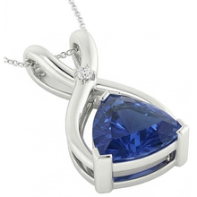 Afbeelding in Gallery-weergave laden, Driehoekig Royal Blue Saffier ring in 14K Witgoud – hoekaanzicht