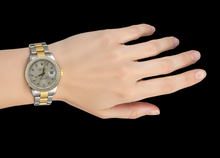 Afbeelding in Gallery-weergave laden, Tweekleurige datumjust-horloge met diamanten wijzerplaat en rand