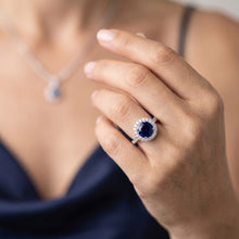 Afbeelding in Gallery-weergave laden, Vonkende Natuurlijke echte diamant ( niet in het laboratorium gekweekt )en Halo ring Rond geslepen Ceylon Sapphire 3,50 karaat goud
