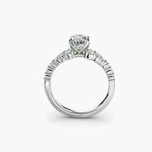 Afbeelding in Gallery-weergave laden, Rond Geslepen Edelsteen ring in Gold – vooraanzicht