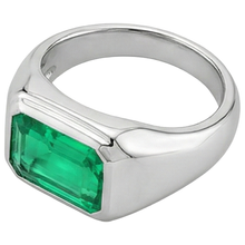 Afbeelding in Gallery-weergave laden, Smaragd Slijpvorm Smaragd ring in 14K Witgoud – hoekaanzicht