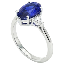 Afbeelding in Gallery-weergave laden, Witgouden ring met 3 stenen blauwe saffier en biljoen Natuurlijke echte diamant ( niet in het laboratorium gekweekt )en 2,25 karaat