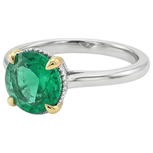 Afbeelding in Gallery-weergave laden, Fijne Smaragd Rond Briljant Gekleurde Steen Ring in Tweekleurig 14K Goud – hoekaanzicht
