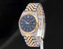 Afbeelding in Gallery-weergave laden, blauwe stok wijzerplaat gecanneleerde rand Rolex Datumjust herenhorloge tweekleurige snel ingesteld