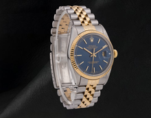 Afbeelding in Gallery-weergave laden, blauwe stok wijzerplaat gecanneleerde rand Rolex Datumjust herenhorloge tweekleurige snel ingesteld