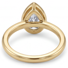 Afbeelding in Gallery-weergave laden, Briljant Solitaire Verlovingsring 1,50 karaat 14K Geelgoud – profielaanzicht