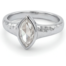 Afbeelding in Gallery-weergave laden, Marquise Slijpvorm Diamant ring in 14K Witgoud – zijaanzicht