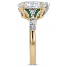 Afbeelding in Gallery-weergave laden, Handgemaakt Solitaire Ring met Accenten 2 karaat – profielaanzicht