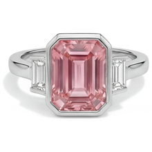 Afbeelding in Gallery-weergave laden, Padparadscha verlovingsring 3,9 karaat echte smaragdgeslepen saffier en witte baguette lunette driesteens 14k goud
