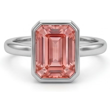 Afbeelding in Gallery-weergave laden, Perzikkleurige saffier 2,5 karaat natuurlijke smaragdgeslepen padparadscha solitairering met lunette van 14k witgoud