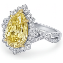 Afbeelding in Gallery-weergave laden, Elegant Fancy Gele Diamant Halo Verlovingsring 3 karaat – profielaanzicht