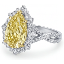 Afbeelding in Gallery-weergave laden, Elegant Halo Verlovingsring 3 karaat – bovenaanzicht