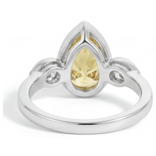 Afbeelding in Gallery-weergave laden, Sieraad Ring 14 Karaat Witgoud met Fancy Gele Diamant – bovenaanzicht