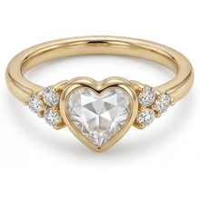 Afbeelding in Gallery-weergave laden, Hartvorm Fijne Diamant ring in 14 Karaat Geelgoud – vooraanzicht