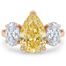 Afbeelding in Gallery-weergave laden, Gele Kanarie Diamant 3-Steens Ring – hoofdaanzicht