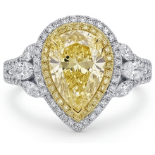 Afbeelding in Gallery-weergave laden, Halo Zetting Ring 14 Karaat Tweekleurig Goud met Gele Kanarie Diamant – vooraanzicht